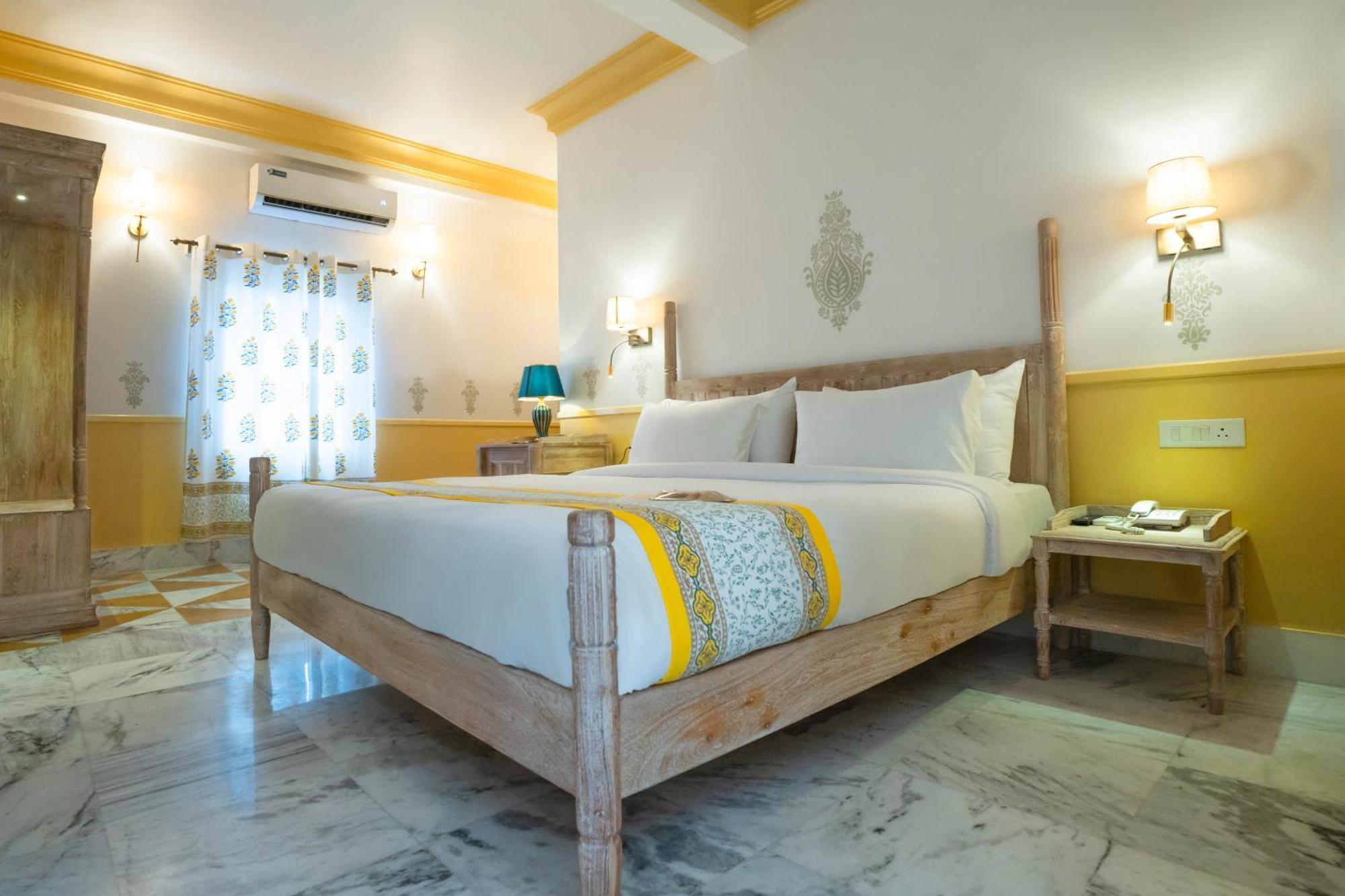 Dev Mahal - A Boutique Heritage Hotel ジャイプール エクステリア 写真