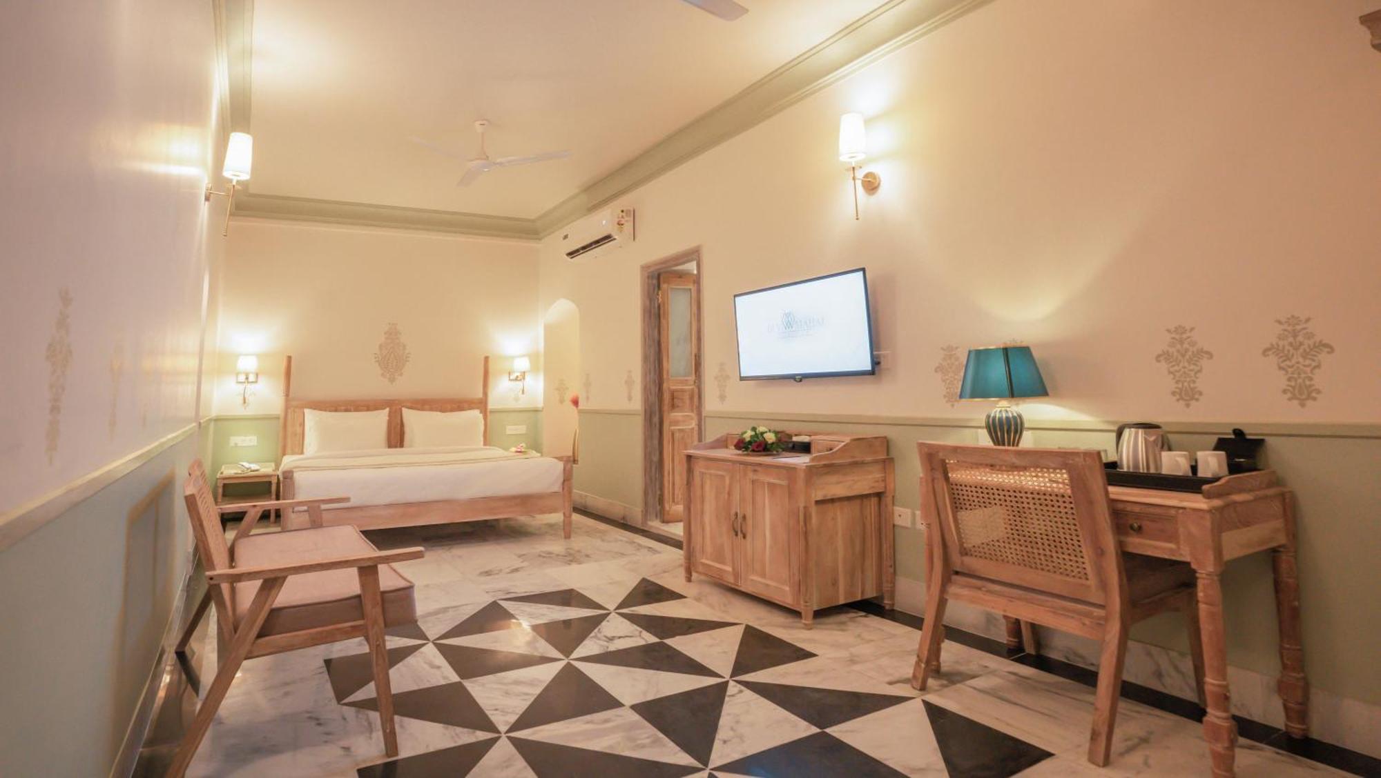 Dev Mahal - A Boutique Heritage Hotel ジャイプール エクステリア 写真