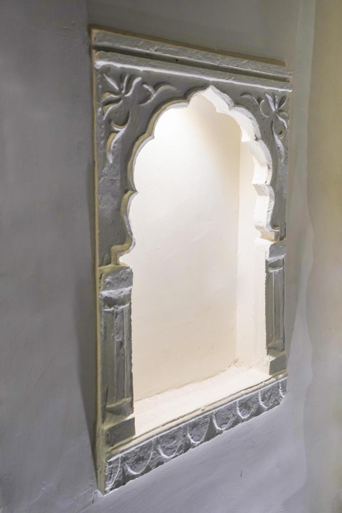 Dev Mahal - A Boutique Heritage Hotel ジャイプール エクステリア 写真