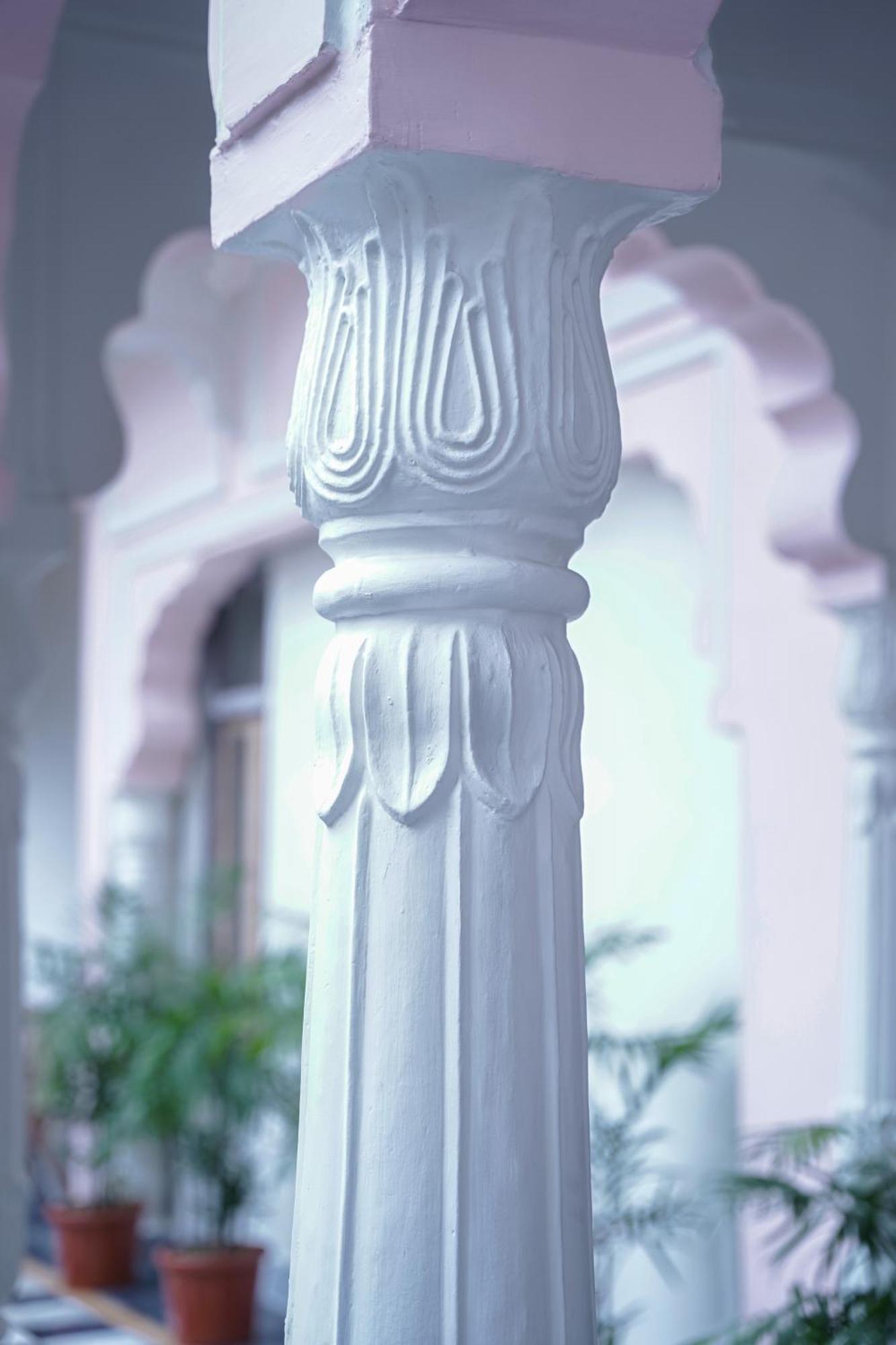 Dev Mahal - A Boutique Heritage Hotel ジャイプール エクステリア 写真